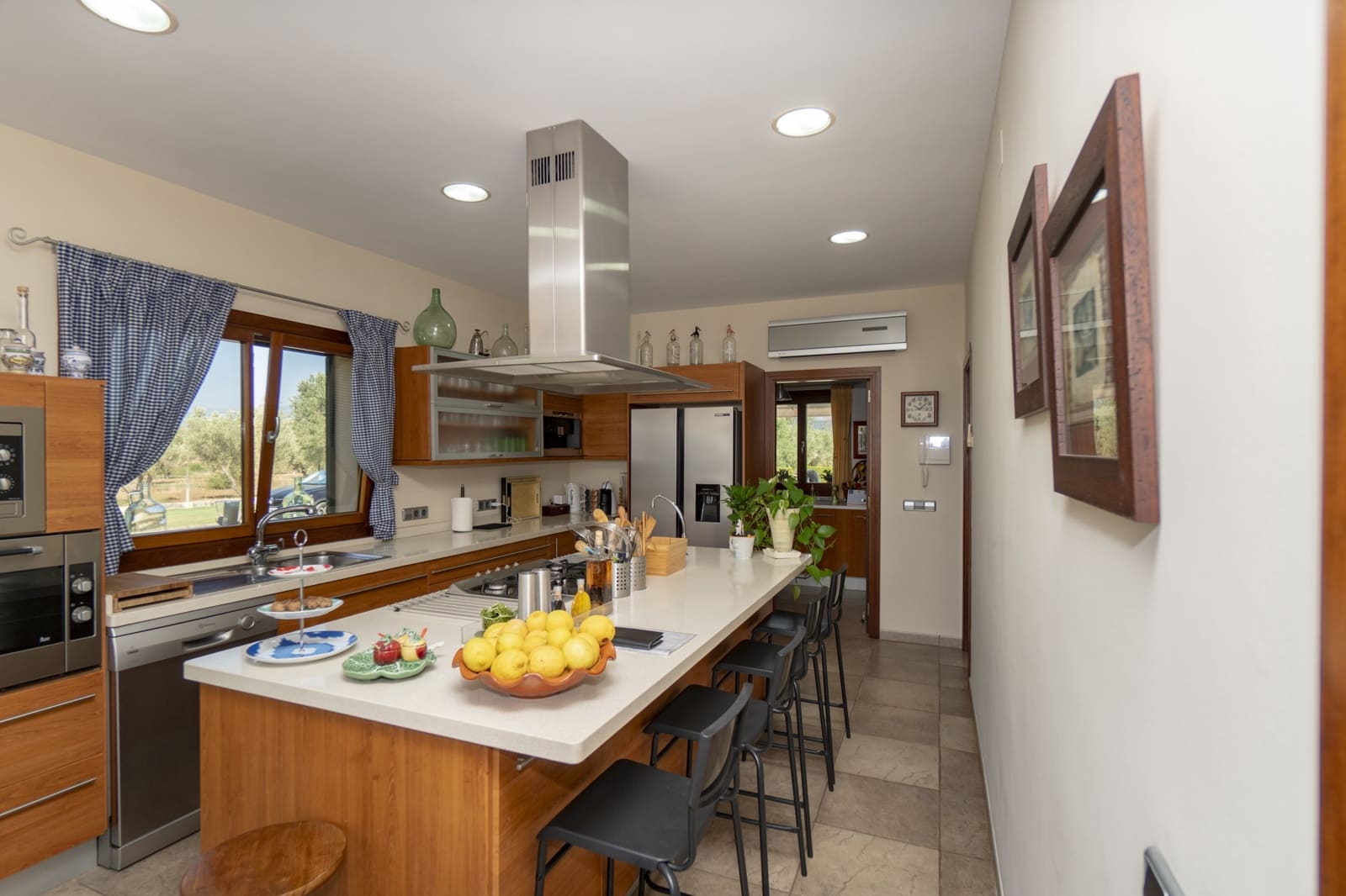 4 bedroom Villa for sale in Sa Pobla with pool garage - € 1,749,000 (Ref: 8968202)
