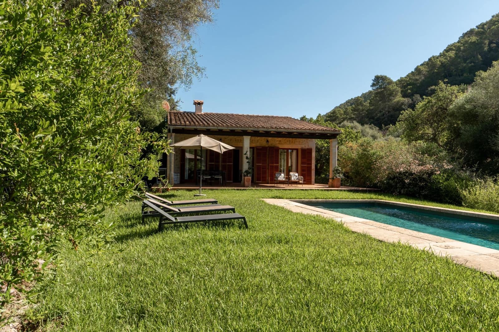 2 soveværelse Villa til salg i Campanet med swimmingpool - € 1.150.000 (Ref: 9062278)