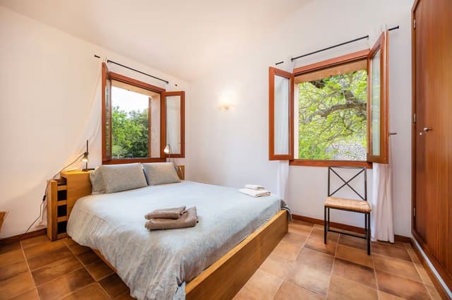 Chalet de 2 habitaciones en Campanet en venta con piscina garaje - 990.000 € (Ref: 9062278)