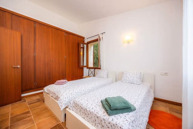 Chalet de 2 habitaciones en Campanet en venta con piscina garaje - 990.000 € (Ref: 9062278)