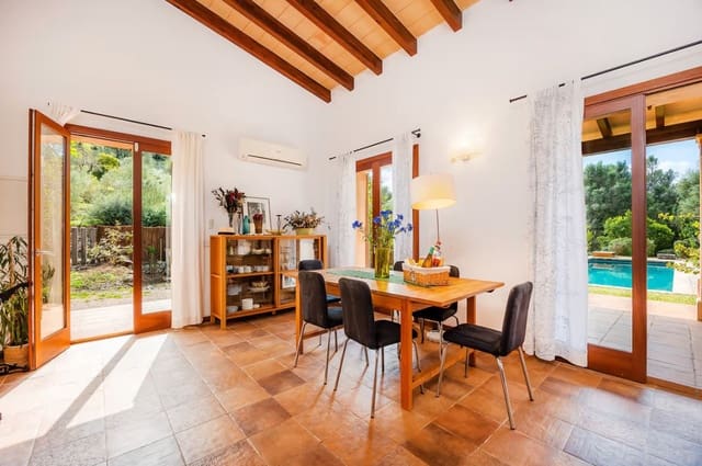 Chalet de 2 habitaciones en Campanet en venta con piscina garaje - 990.000 € (Ref: 9062278)