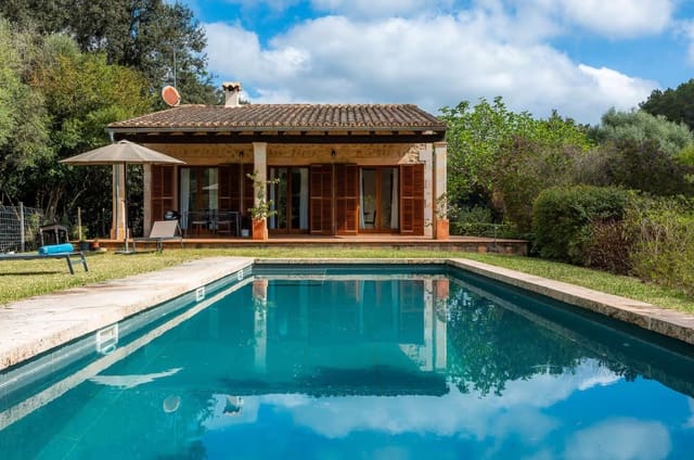 Chalet de 2 habitaciones en Campanet en venta con piscina garaje - 990.000 € (Ref: 9062278)