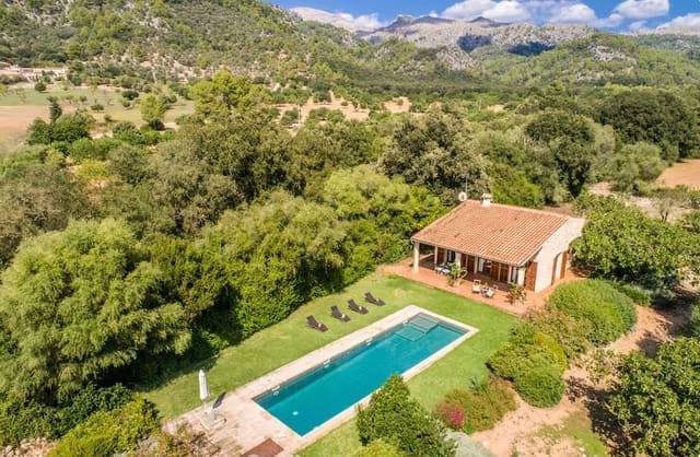 Chalet de 2 habitaciones en Campanet en venta con piscina garaje - 990.000 € (Ref: 9062278)
