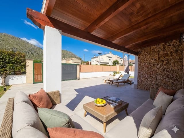 3 sovrum Villa till salu i Alcúdia med pool garage - 845 000 € (Ref: 9118652)