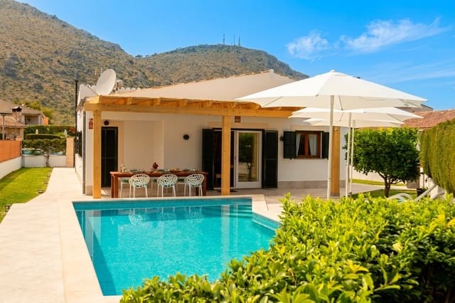 3 bedroom Villa for sale in Alcúdia with pool garage - € 790,000 (Ref: 9118652)