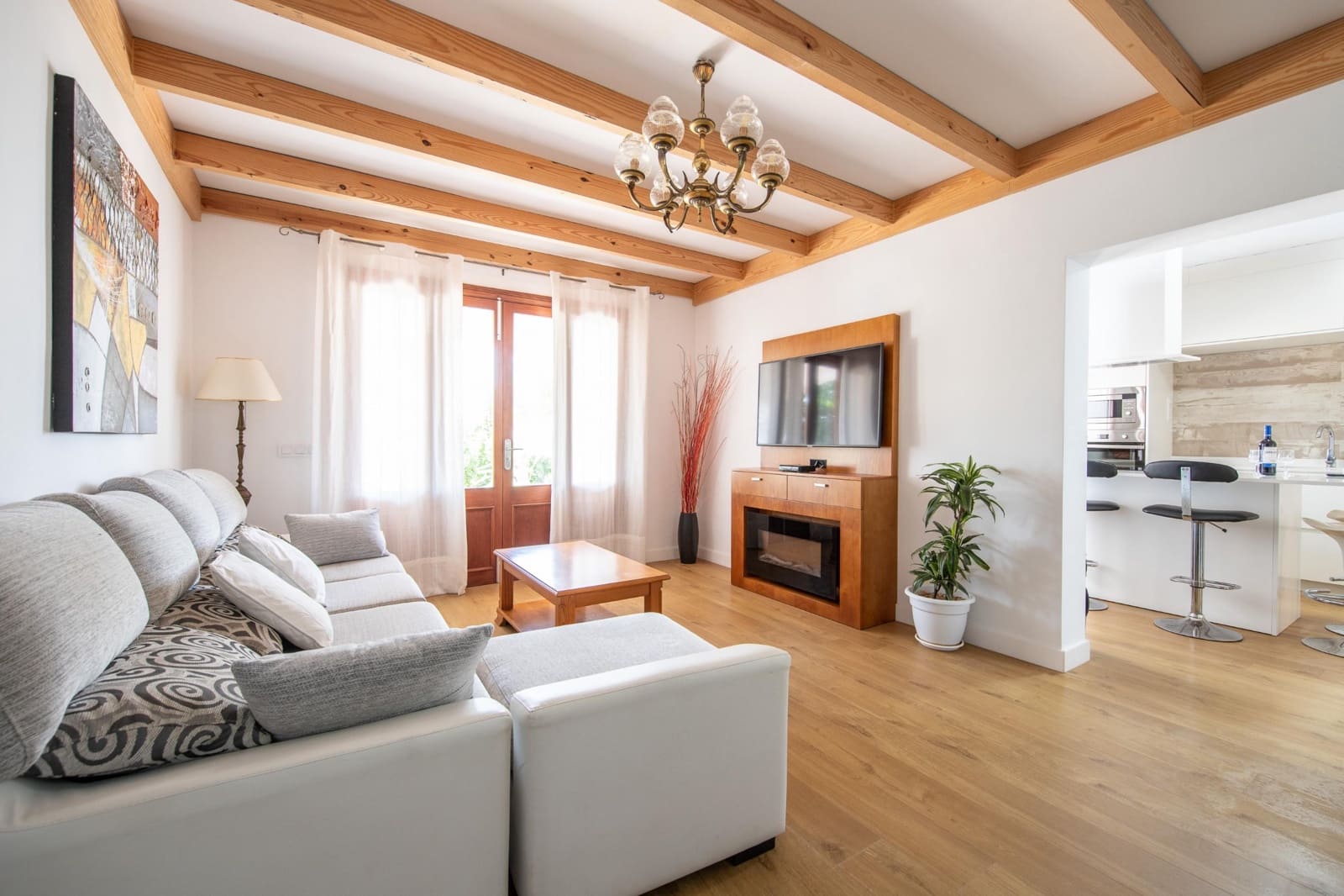 3 bedroom Villa for rent in Santa Margalida - € 3,100 (Ref: 9269673)