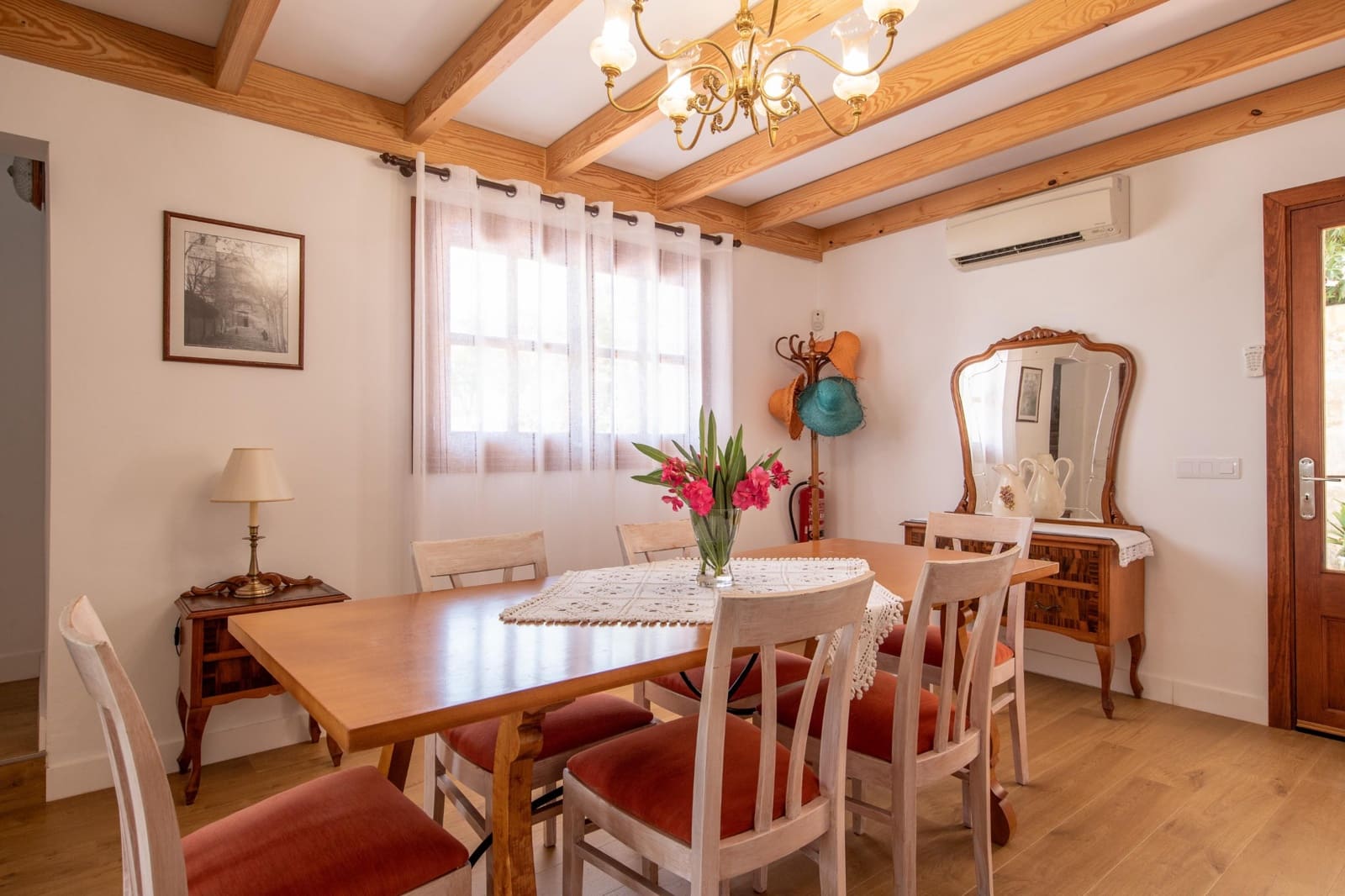 3 bedroom Villa for rent in Santa Margalida - € 3,100 (Ref: 9269673)