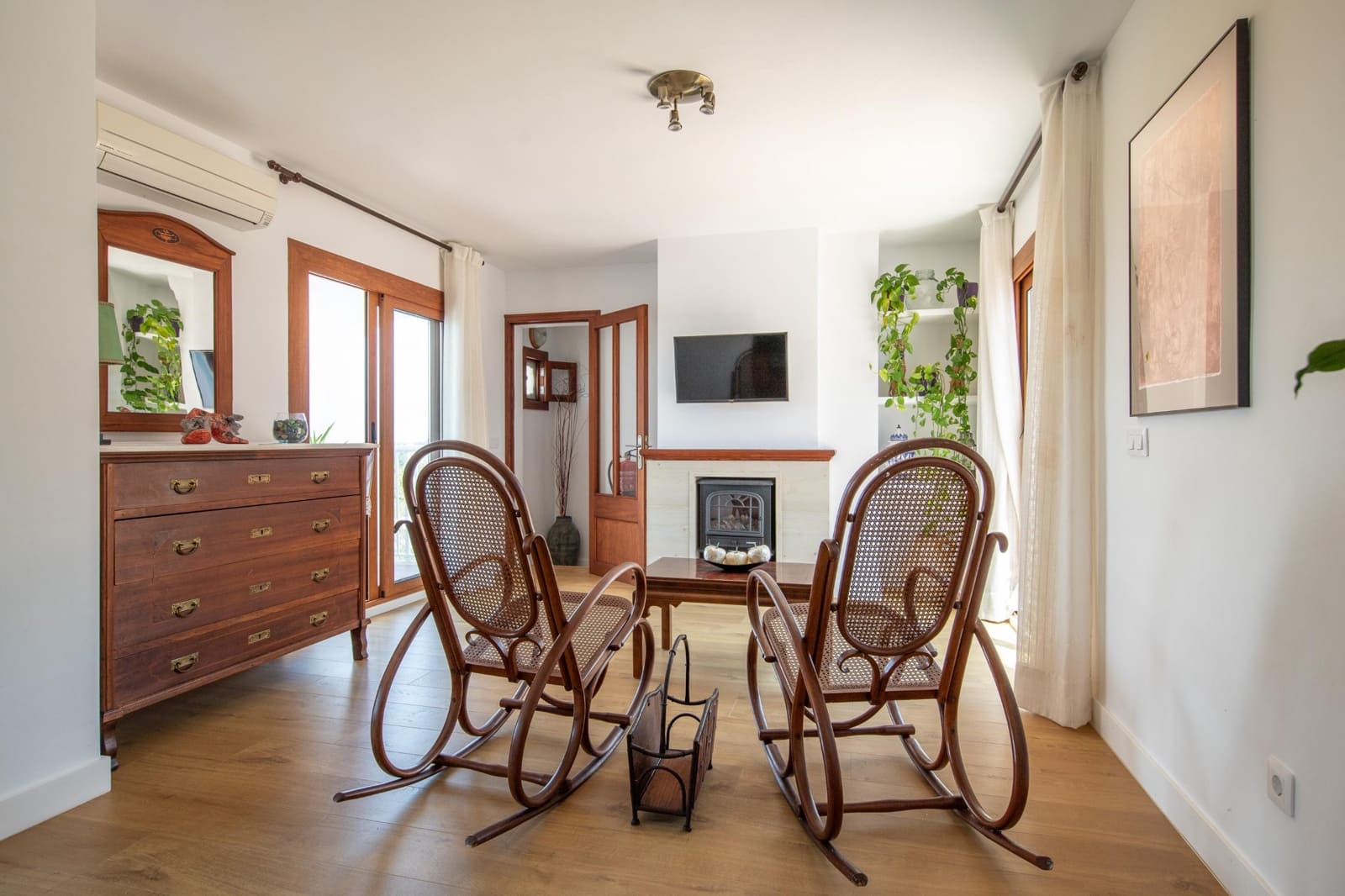 3 bedroom Villa for rent in Santa Margalida - € 3,100 (Ref: 9269673)