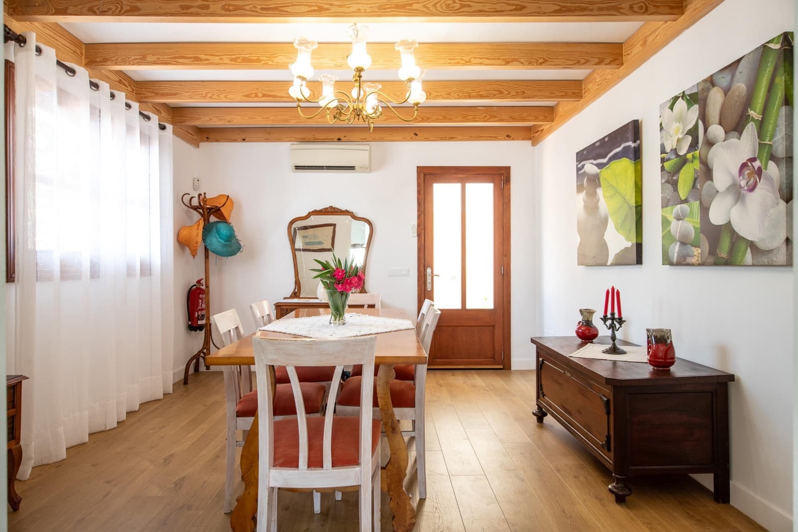 3 bedroom Villa for rent in Santa Margalida - € 3,100 (Ref: 9269673)