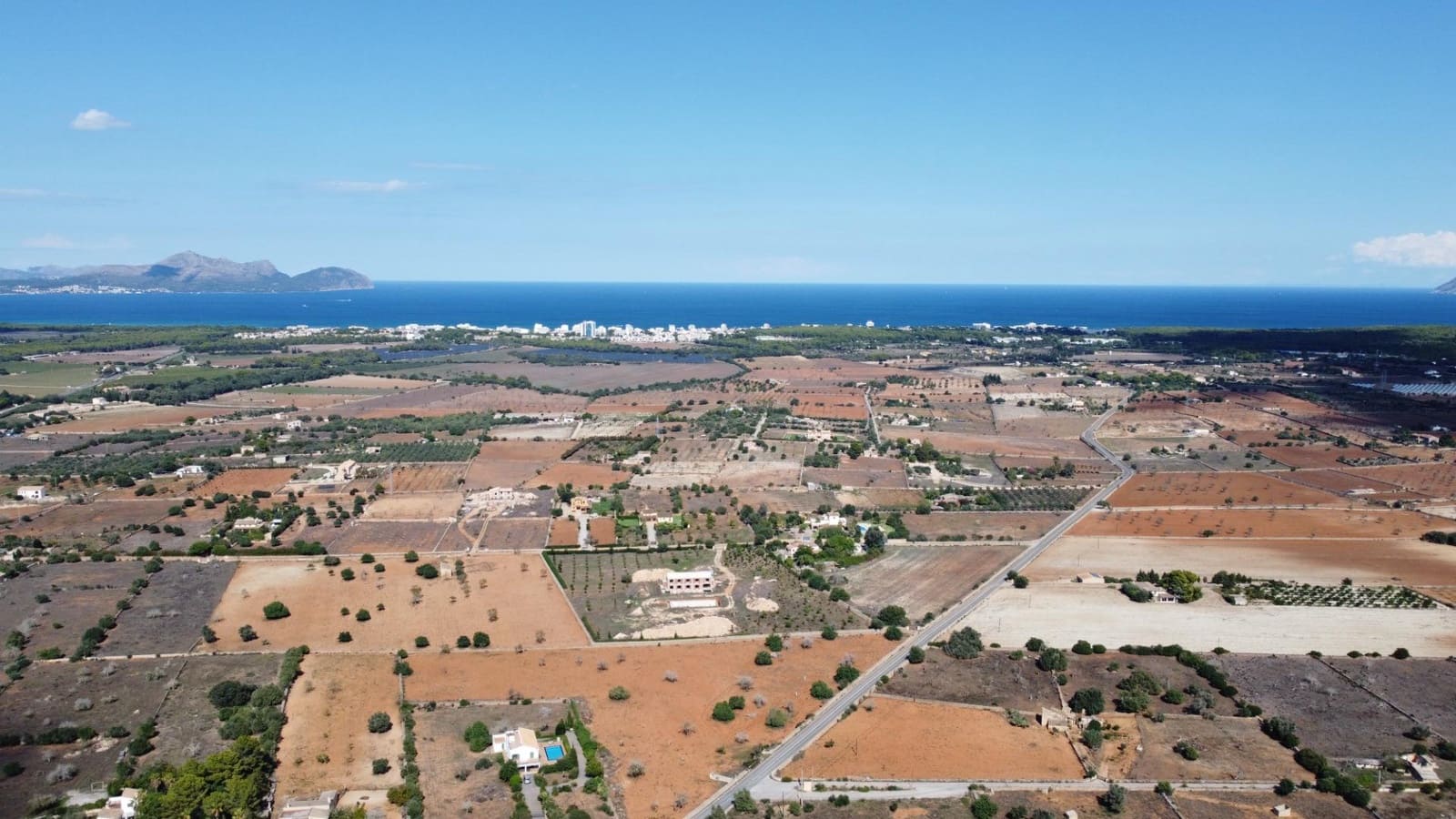 4 bedroom Villa for sale in Santa Margalida with garage - € 2,000,000 (Ref: 9301007)