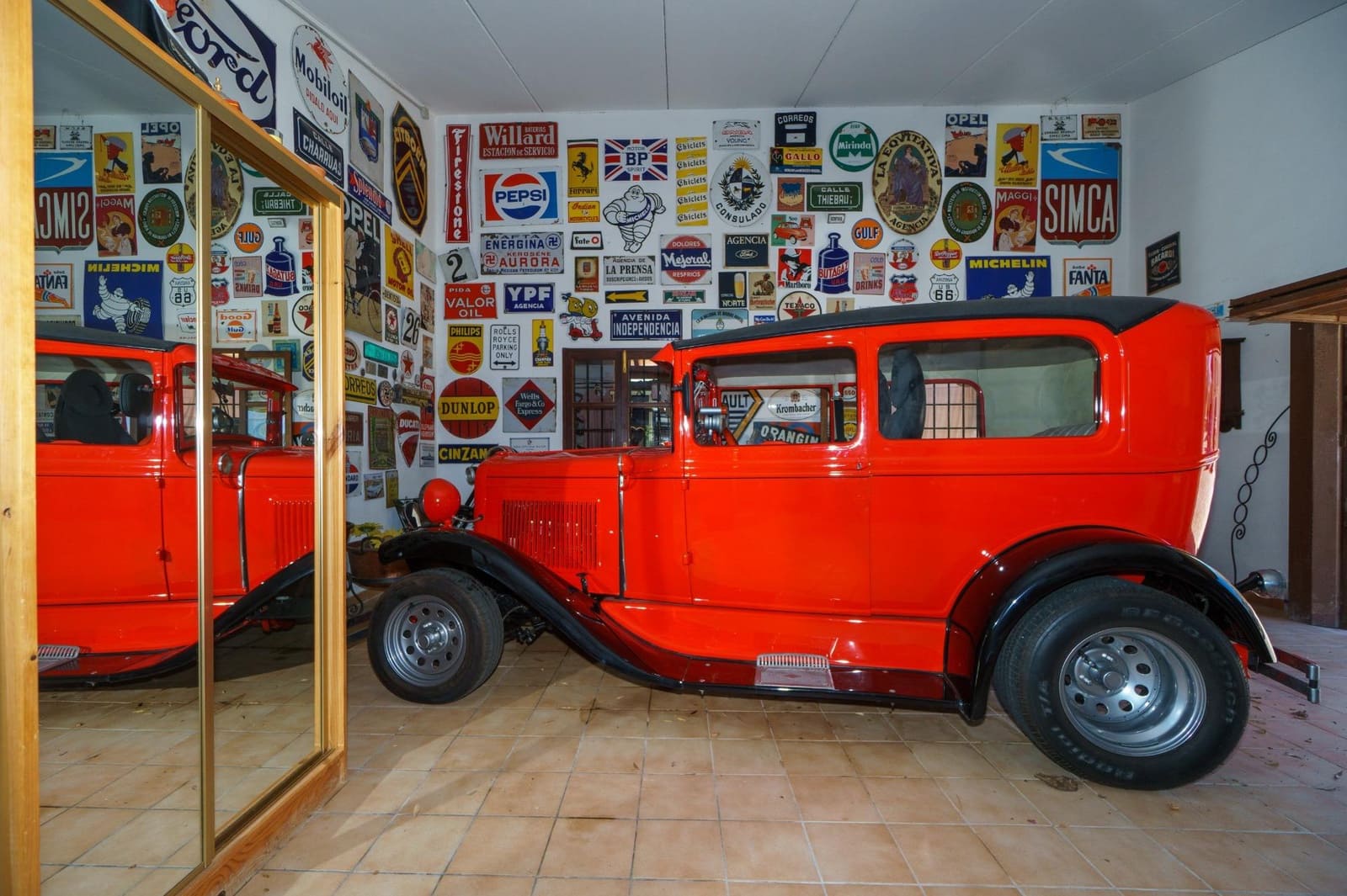 4 bedroom Villa for sale in Santa Margalida with garage - € 2,000,000 (Ref: 9301007)