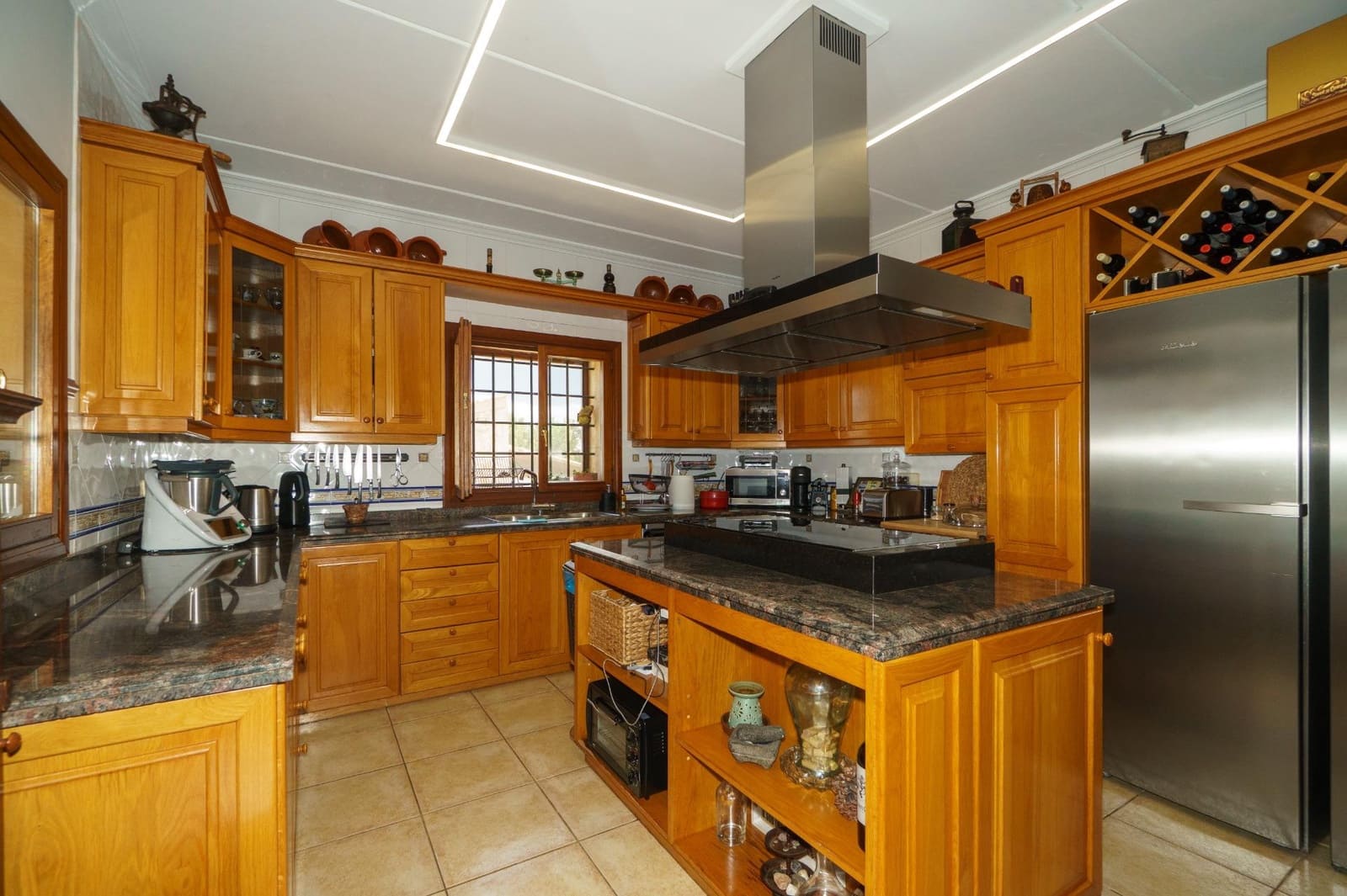 4 bedroom Villa for sale in Santa Margalida with garage - € 2,000,000 (Ref: 9301007)