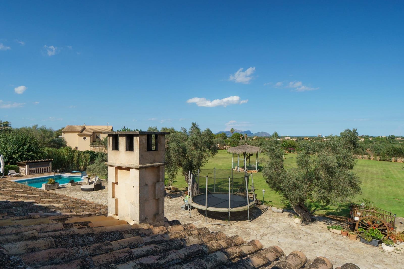 4 bedroom Villa for sale in Santa Margalida with garage - € 2,000,000 (Ref: 9301007)