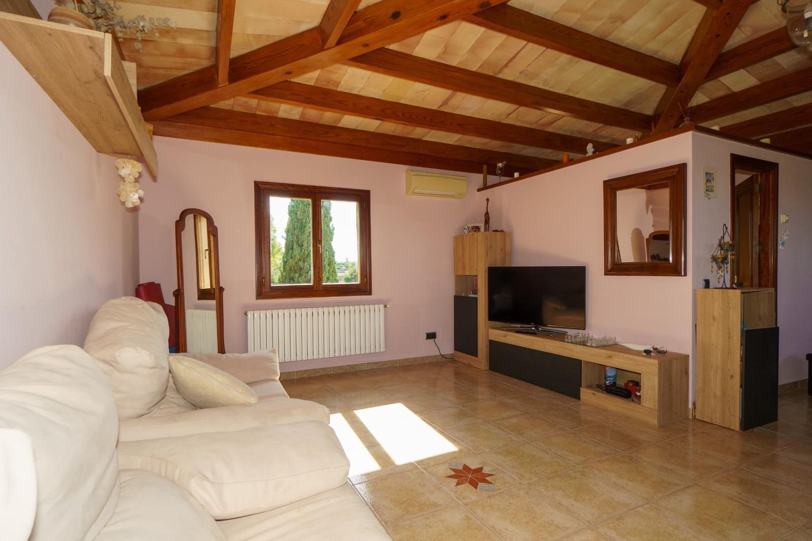 4 bedroom Villa for sale in Santa Margalida with garage - € 2,000,000 (Ref: 9301007)