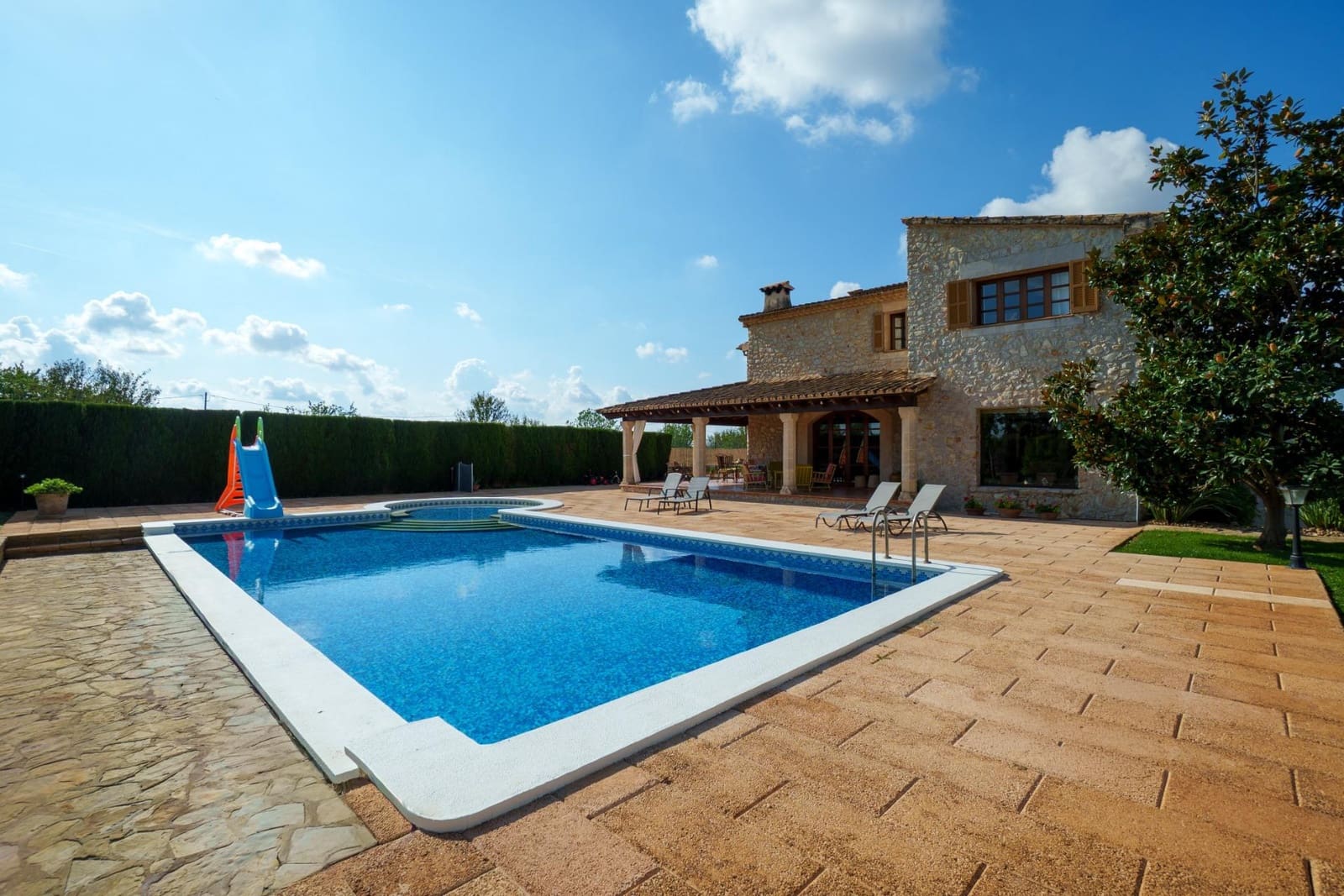 4 soverom Villa til salgs i Lloseta med garasje - € 2 500 000 (Ref: 9330598)