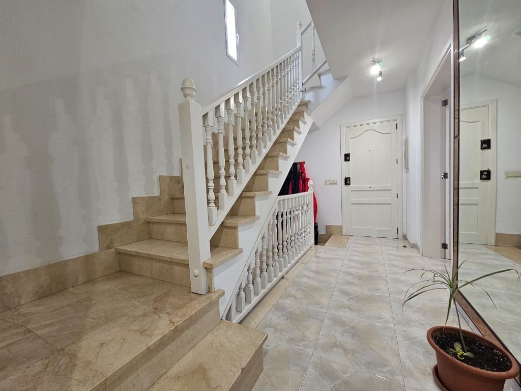 4 bedroom Villa for sale in Inca with garage - € 650,000 (Ref: 9656942)