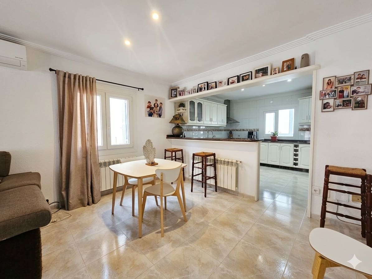 4 bedroom Villa for sale in Inca with garage - € 650,000 (Ref: 9656942)