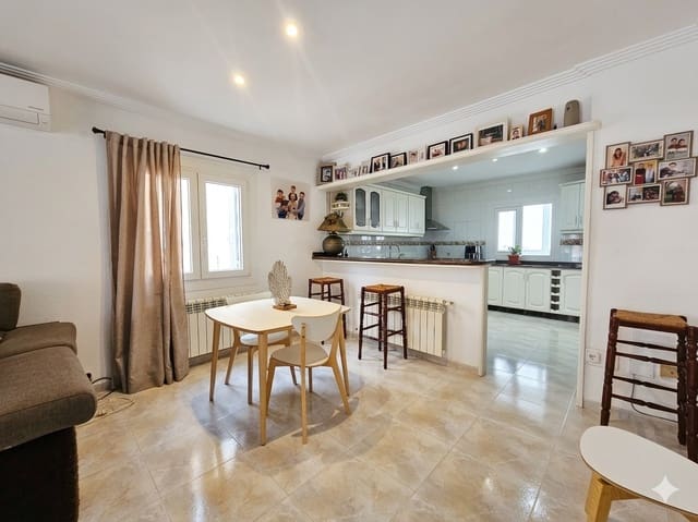 4 bedroom Villa for sale in Inca with garage - € 650,000 (Ref: 9656942)