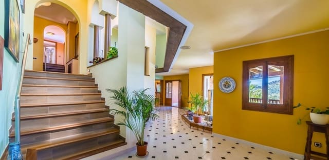 7 soverom Hus til salgs i Alcúdia - € 5 775 000 (Ref: 6465856)