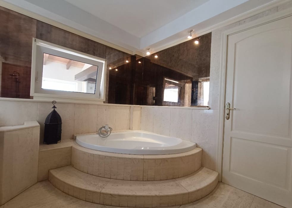 2 quarto Casa em Banda para venda em Costa de la Calma - 1 100 000 € (Ref: 7951054)