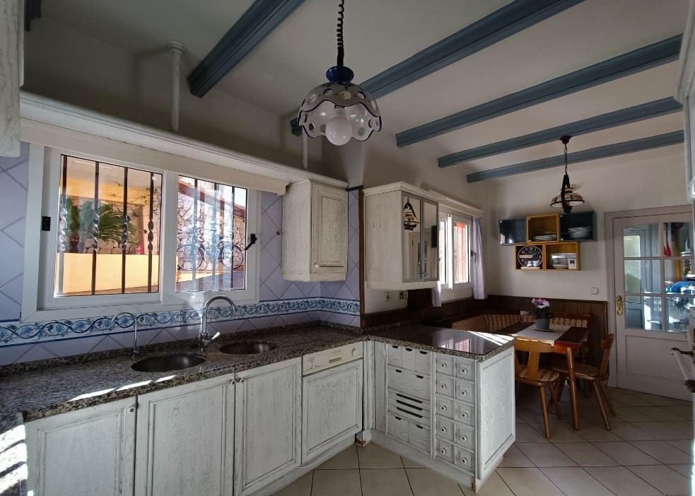 2 quarto Casa em Banda para venda em Costa de la Calma - 1 100 000 € (Ref: 7951054)