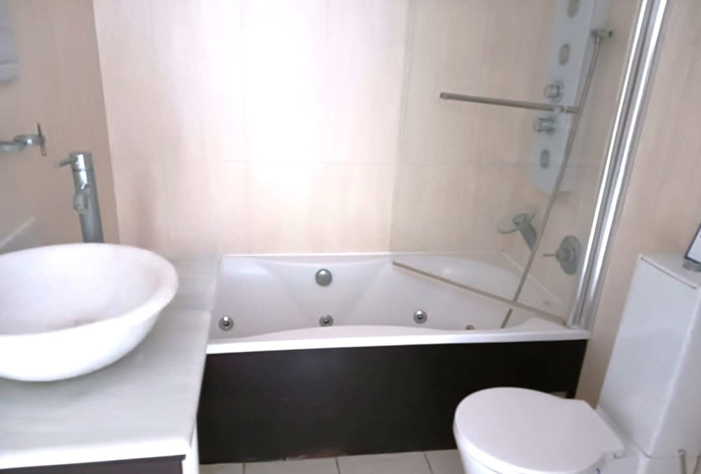 3 soverom Leilighet til salgs i Portals Nous med svømmebasseng garasje - € 1 495 000 (Ref: 8160893)