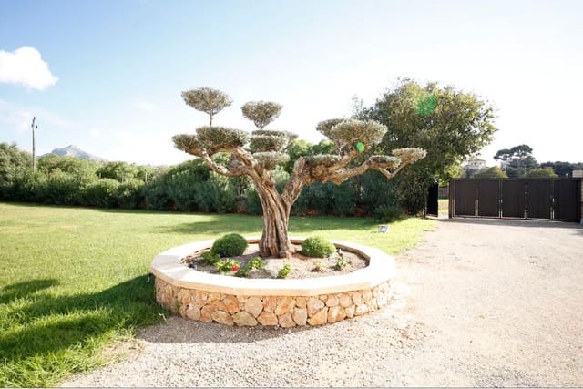 5 soveværelse Villa til salg i Alcúdia - € 2.700.000 (Ref: 9158320)