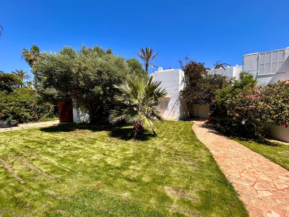 4 soveværelse Byhus til salg i Cala d'Or med swimmingpool garage - € 3.850.000 (Ref: 9197133)