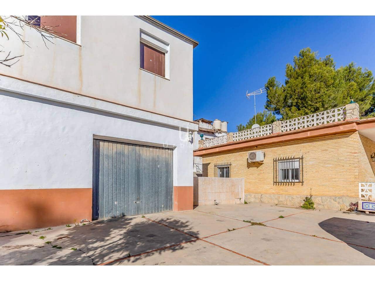 4 sovrum Villa till salu i Godelleta med pool garage - 188 200 € (Ref: 10008145)
