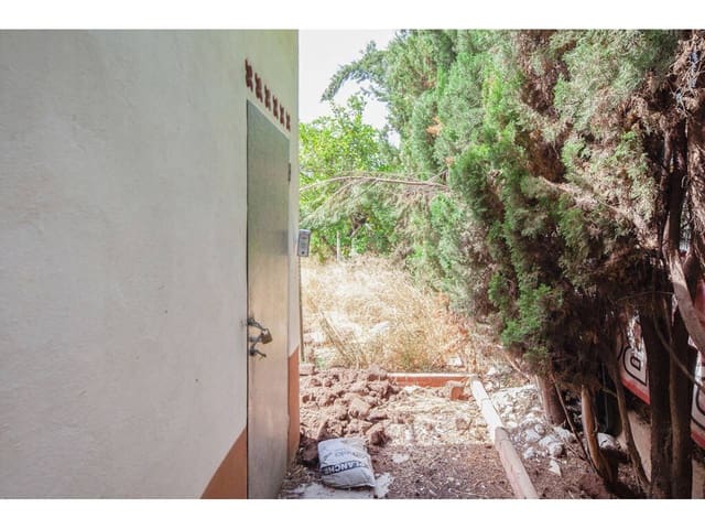 4 soveværelse Villa til salg i Godelleta med swimmingpool garage - € 188.200 (Ref: 10008145)