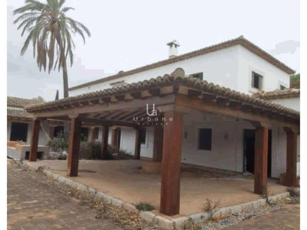 21 bedroom Hotel for sale in Vilamarxant / Villamarchante - € 763,440 (Ref: 10010088)