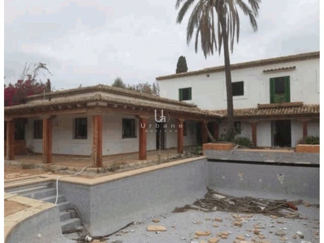 21 bedroom Hotel for sale in Vilamarxant / Villamarchante - € 763,440 (Ref: 10010088)
