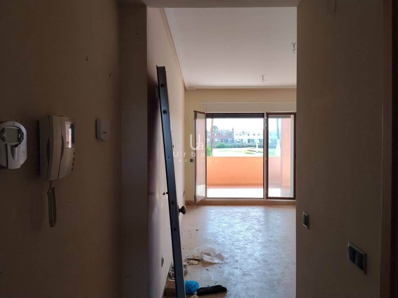 2 soveværelse Lejlighed til salg i Los Alcazares med swimmingpool - € 185.000 (Ref: 10010089)