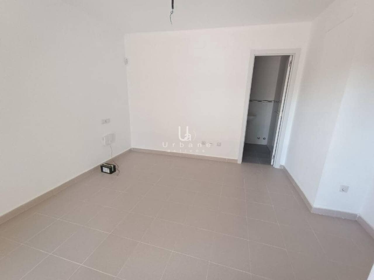 4 bedroom Villa for sale in Torrent - € 299,000 (Ref: 10040288)