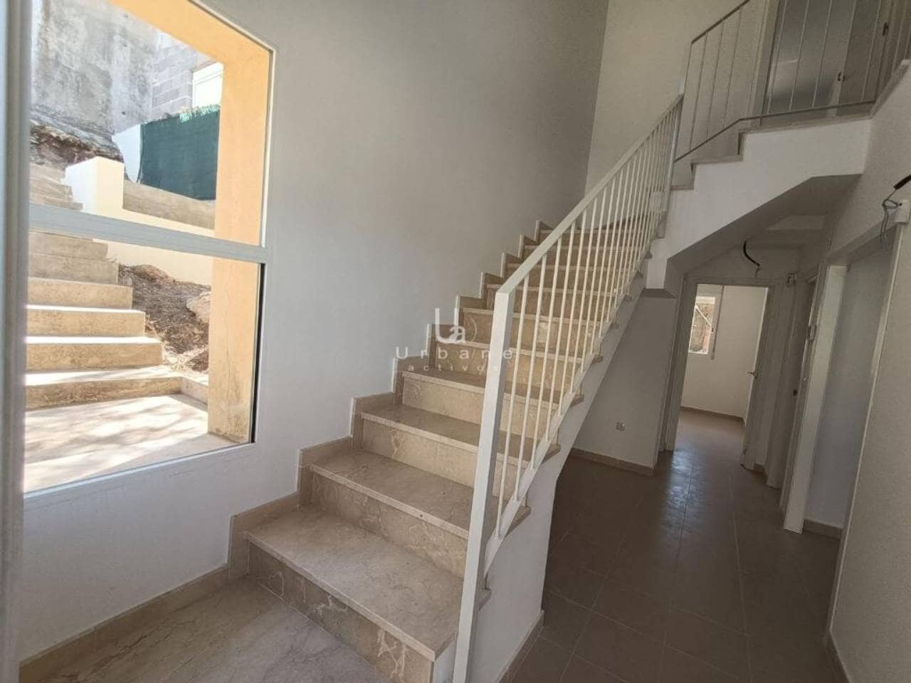 4 bedroom Villa for sale in Torrent - € 299,000 (Ref: 10040288)