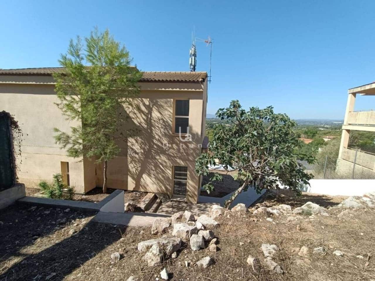 4 bedroom Villa for sale in Torrent - € 299,000 (Ref: 10040288)