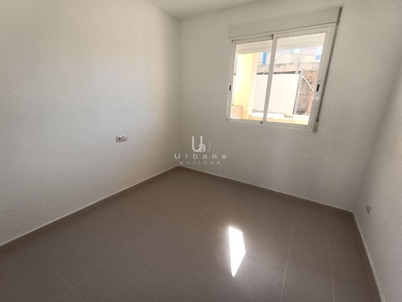 4 bedroom Villa for sale in Torrent - € 320,000 (Ref: 10040289)