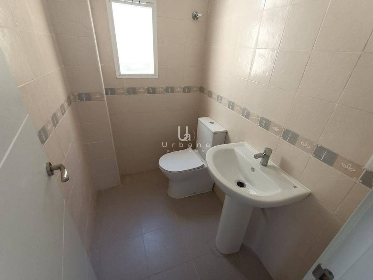 4 bedroom Villa for sale in Torrent - € 320,000 (Ref: 10040289)