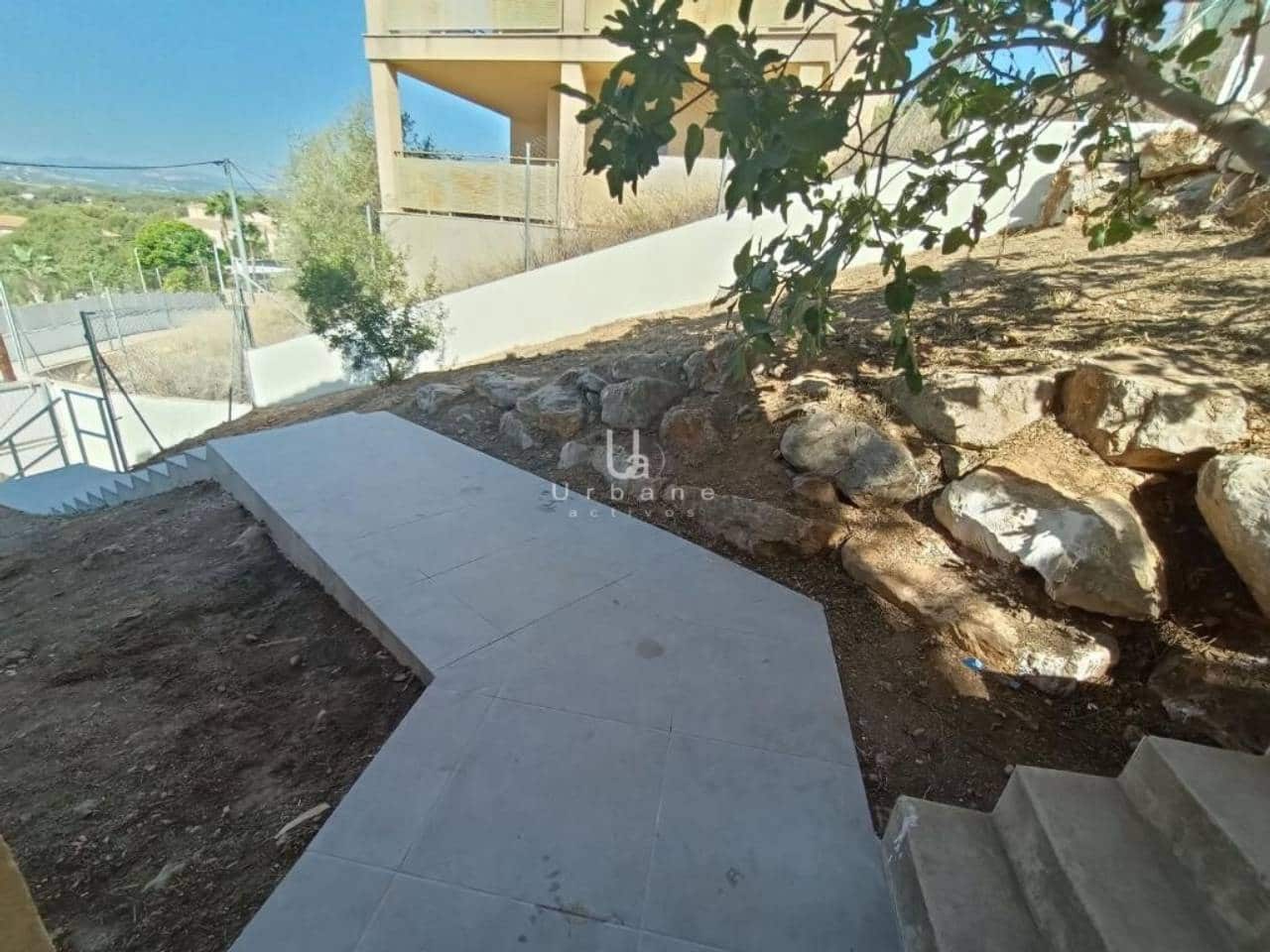 4 bedroom Villa for sale in Torrent - € 320,000 (Ref: 10040289)