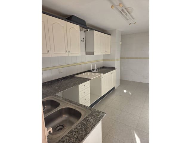 3 quarto Apartamento para venda em Vinaròs com piscina - 228 000 € (Ref: 10042428)