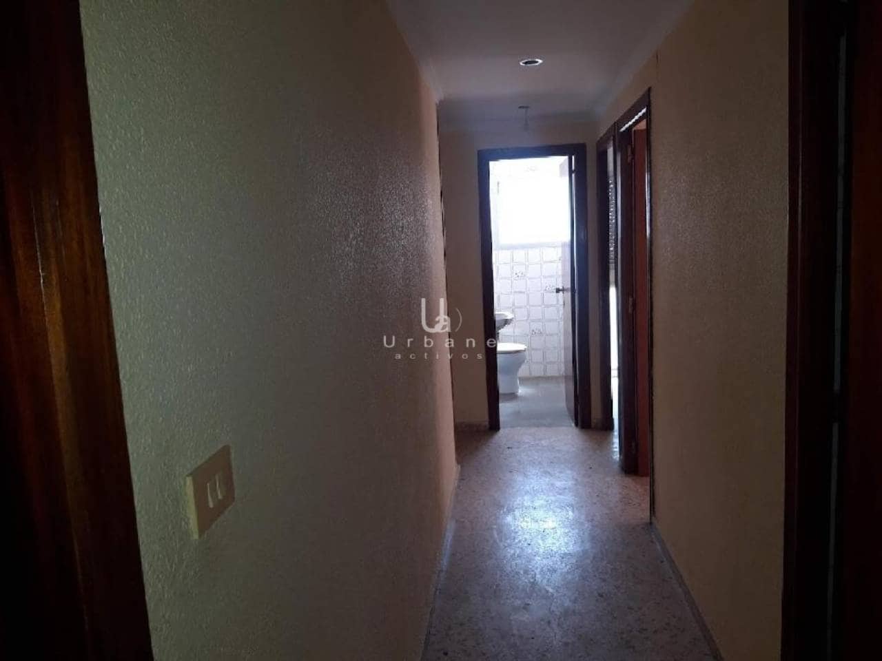 4 bedroom Flat for sale in Carcer - € 90,000 (Ref: 10042431)