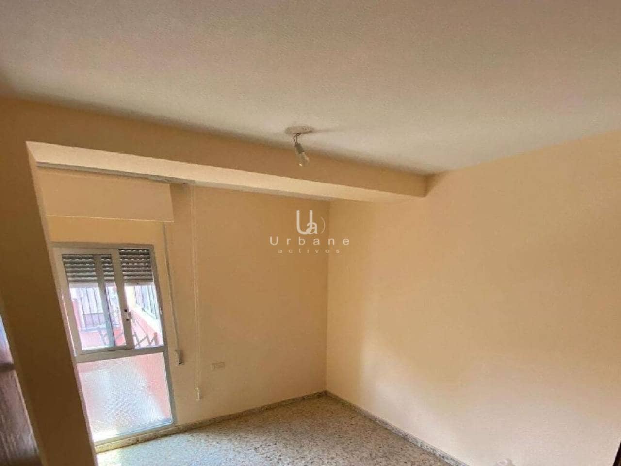 4 bedroom Flat for sale in Carcer - € 90,000 (Ref: 10042431)