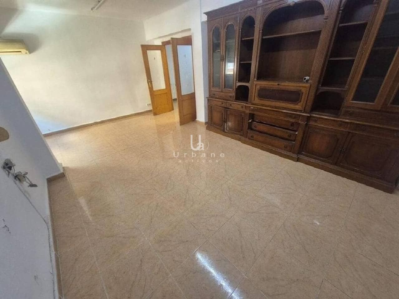 2 slaapkamer Flat te koop in Valencia stad - € 180.000 (Ref: 10042432)