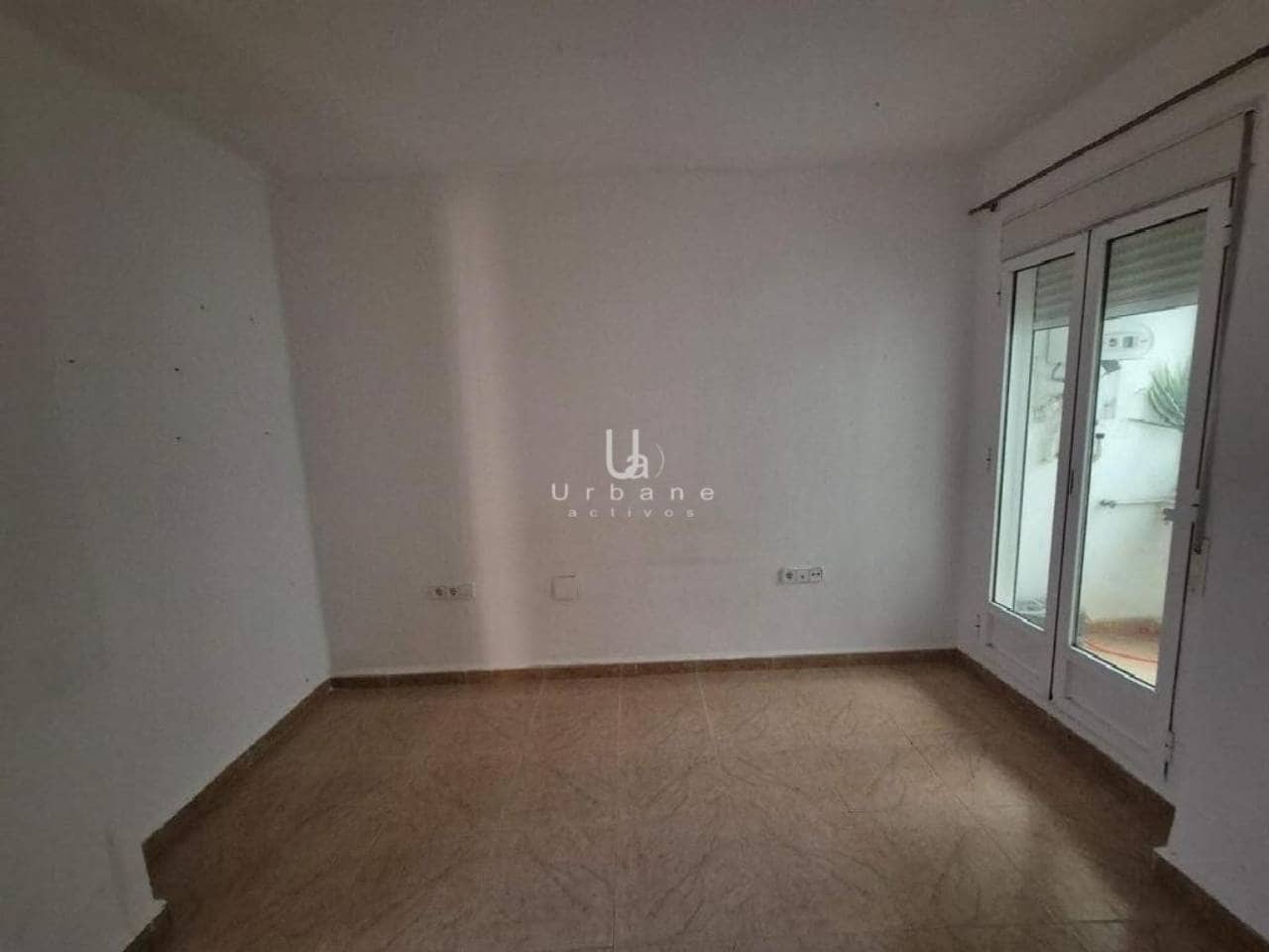 2 slaapkamer Flat te koop in Valencia stad - € 180.000 (Ref: 10042432)