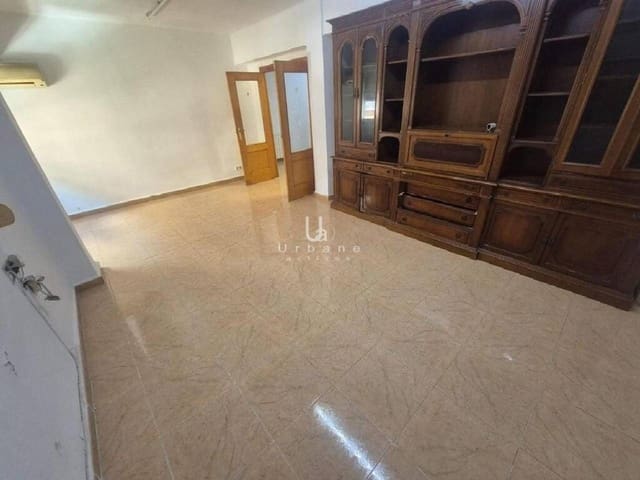 2 slaapkamer Flat te koop in Valencia stad - € 180.000 (Ref: 10042432)