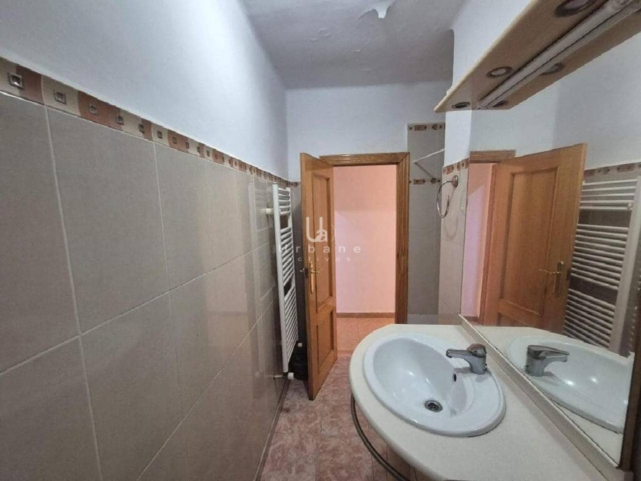 2 slaapkamer Flat te koop in Valencia stad - € 180.000 (Ref: 10042432)