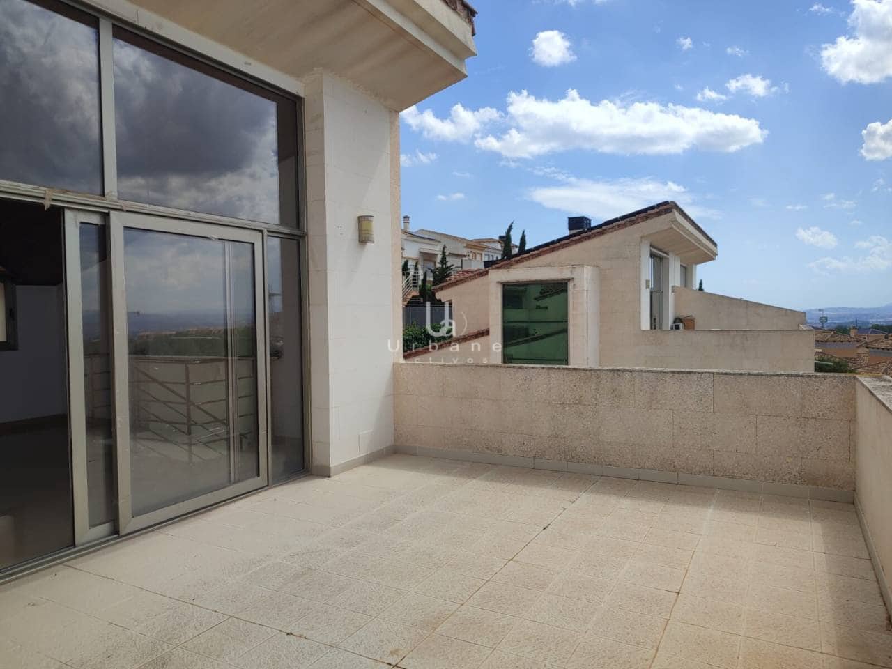 4 bedroom Townhouse for sale in Altorreal with garage - € 359,000 (Ref: 10048593)