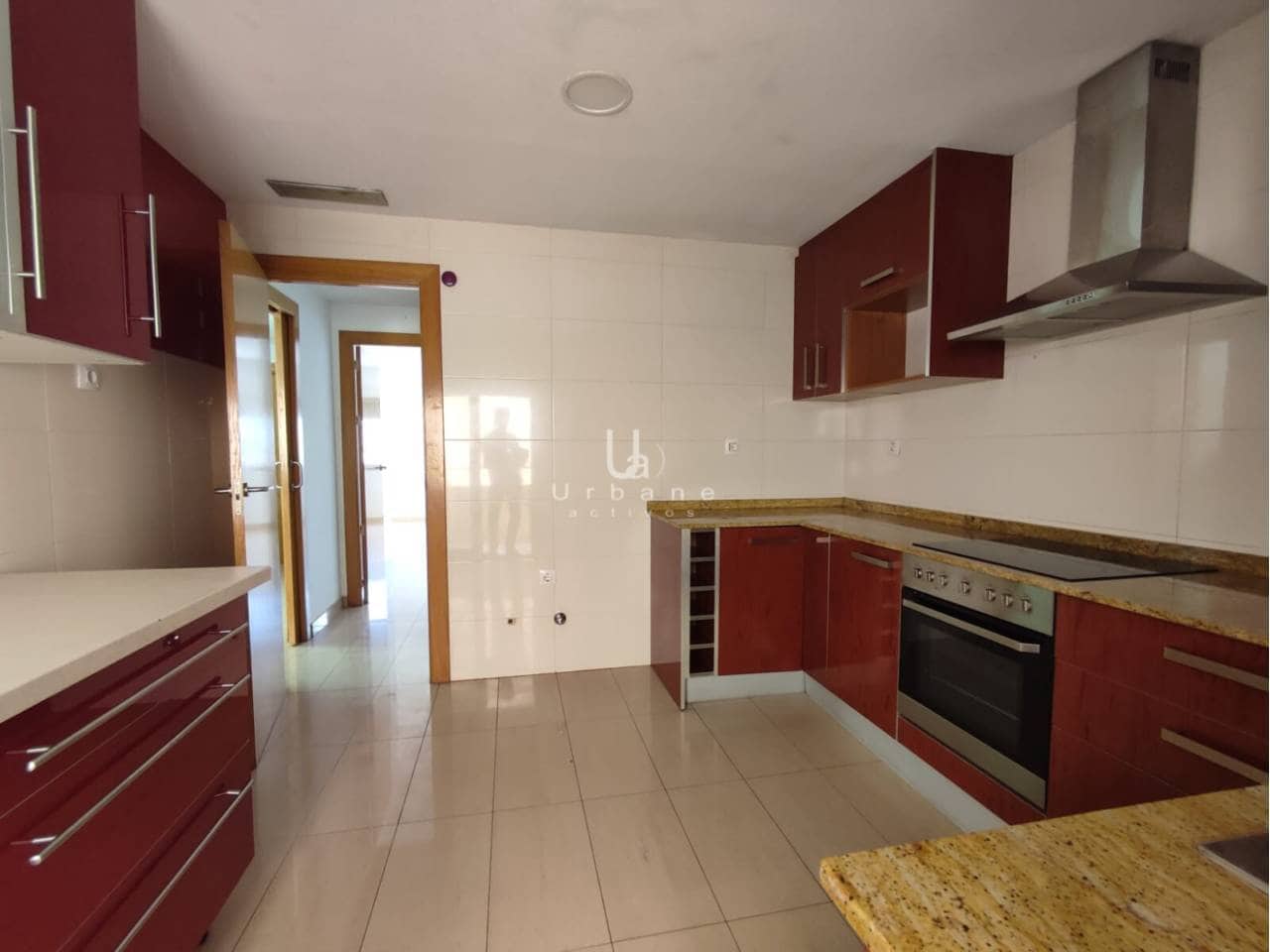 4 bedroom Townhouse for sale in Altorreal with garage - € 359,000 (Ref: 10048593)