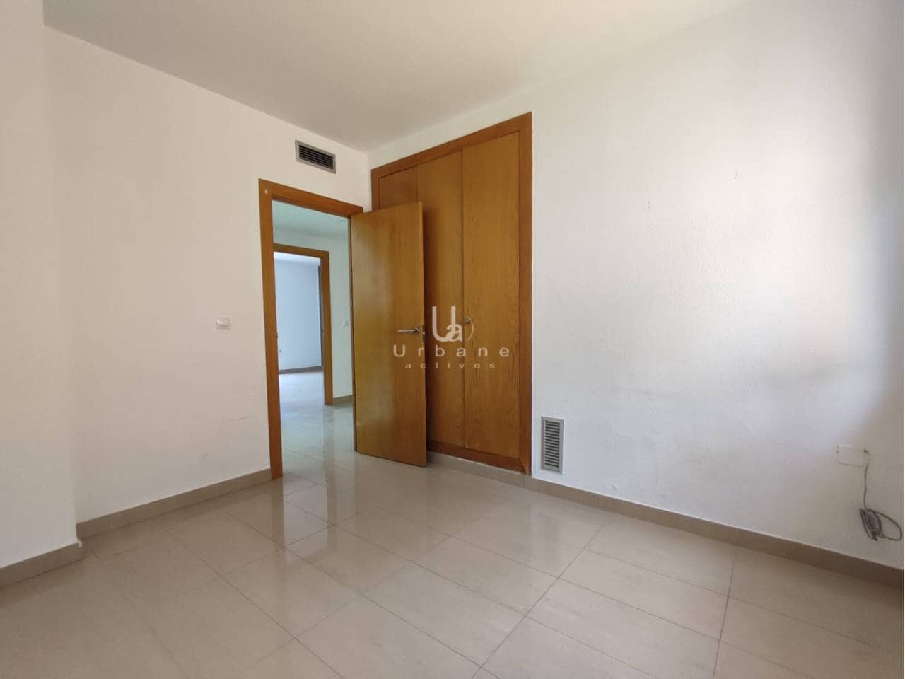 4 bedroom Townhouse for sale in Altorreal with garage - € 359,000 (Ref: 10048593)