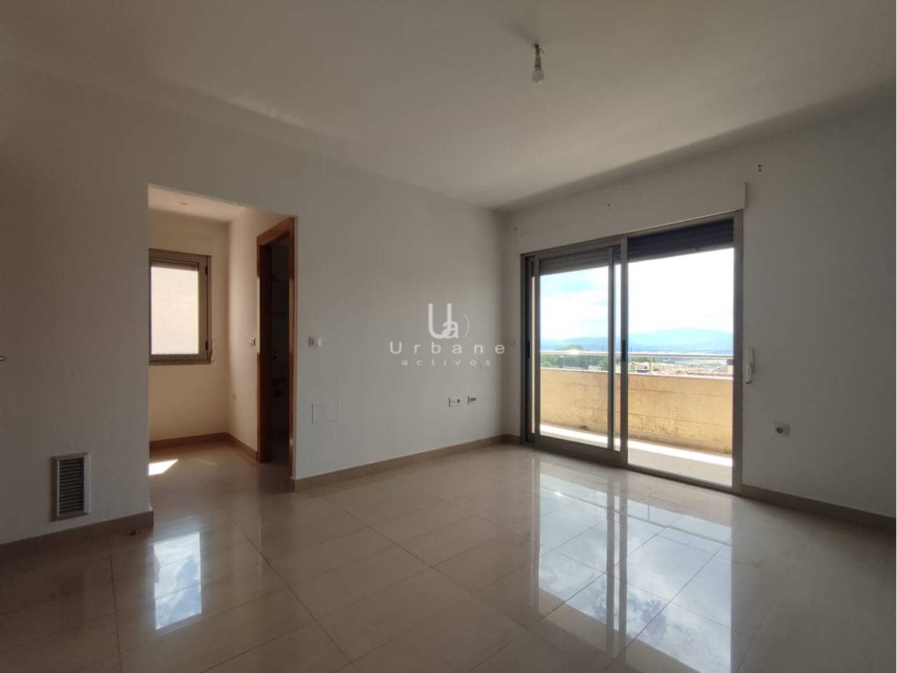 4 bedroom Townhouse for sale in Altorreal with garage - € 359,000 (Ref: 10048593)